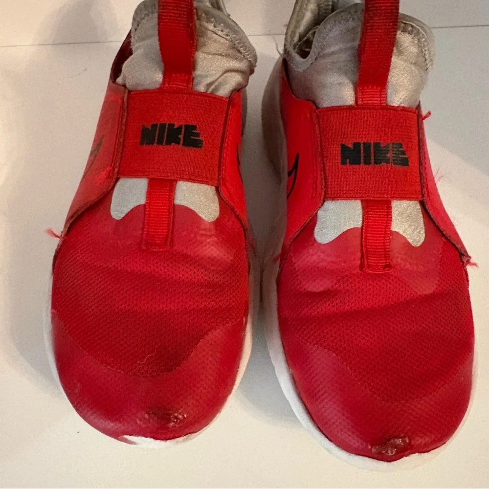 Nike Flex Runner 2 GS Boys Sneaker Shoes Size 5 / 5Y